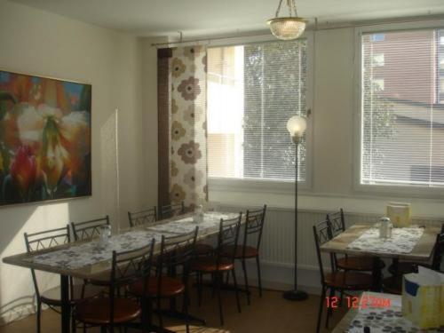 Hotel Aveny Bed & Breakfast Gavle Bagian luar foto
