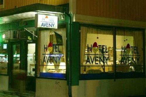 Hotel Aveny Bed & Breakfast Gavle Bagian luar foto