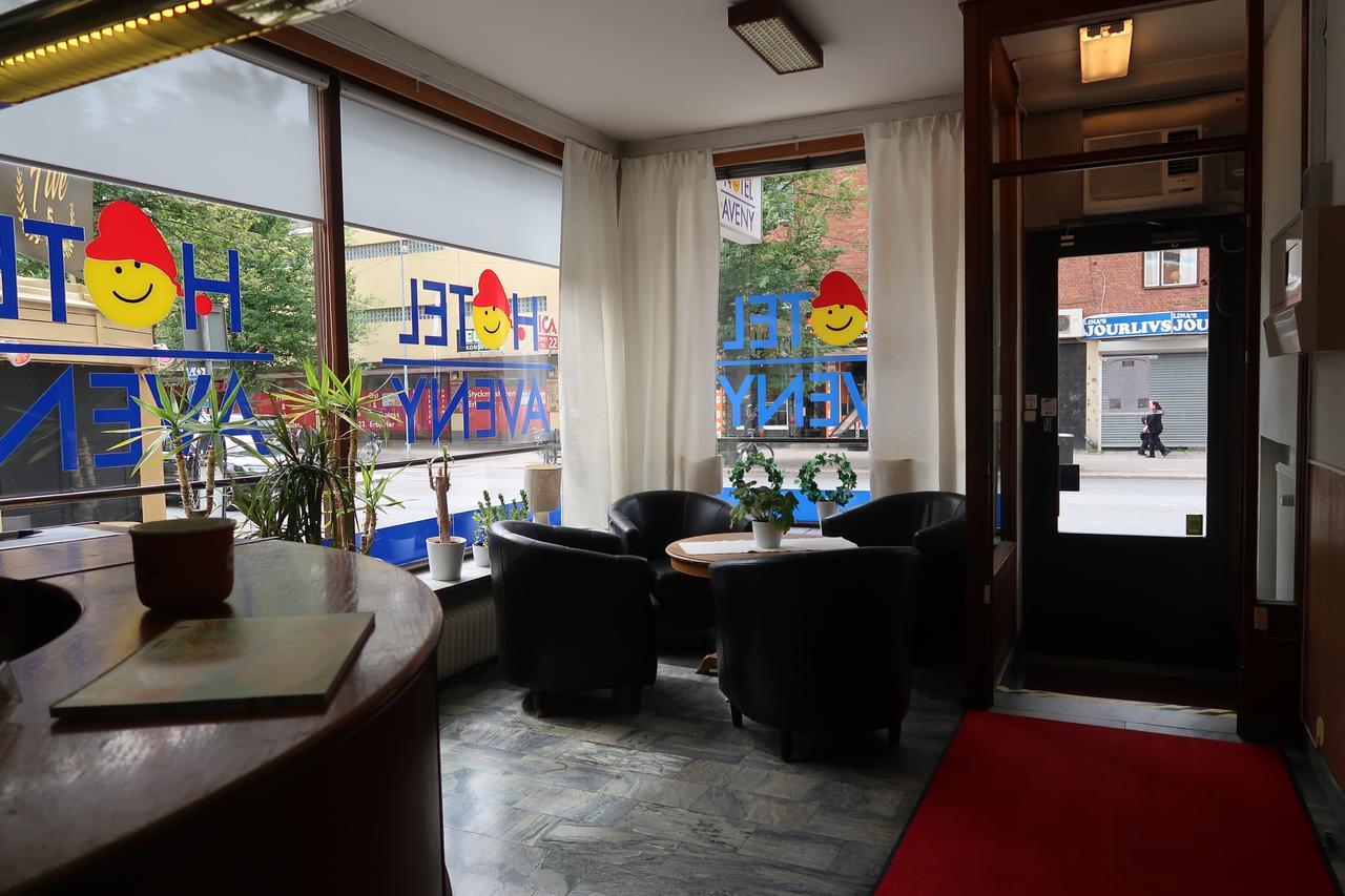 Hotel Aveny Bed & Breakfast Gavle Bagian luar foto